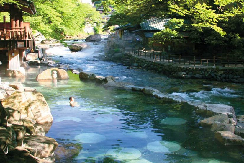 宝川温泉汪泉閣