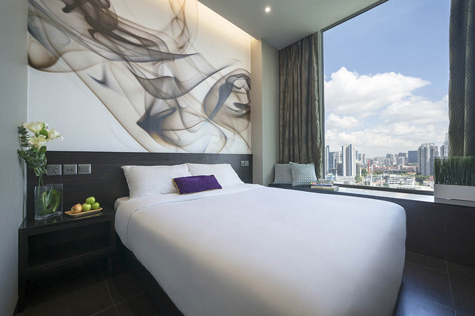 V HOTEL LAVENDER