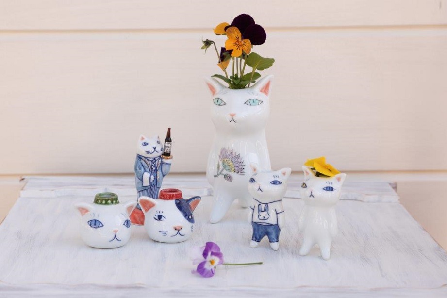FLOWERS ART STUDIO