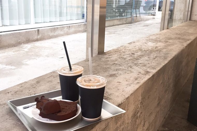 cafe PLASTIC