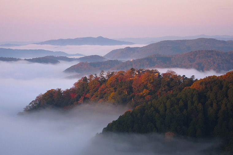 備中松山城と雲海