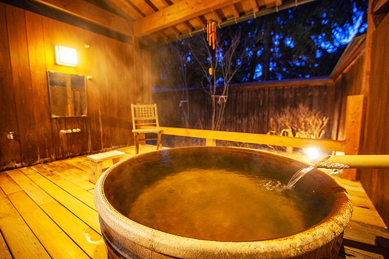 奥飛騨温泉郷　花ごころ万喜（ばんき）　貸切露天風呂