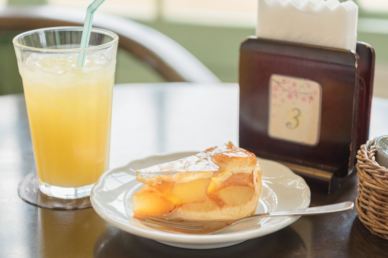 大正浪漫喫茶室　アップルパイ