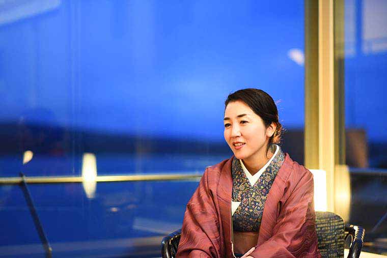 加賀屋 若女将