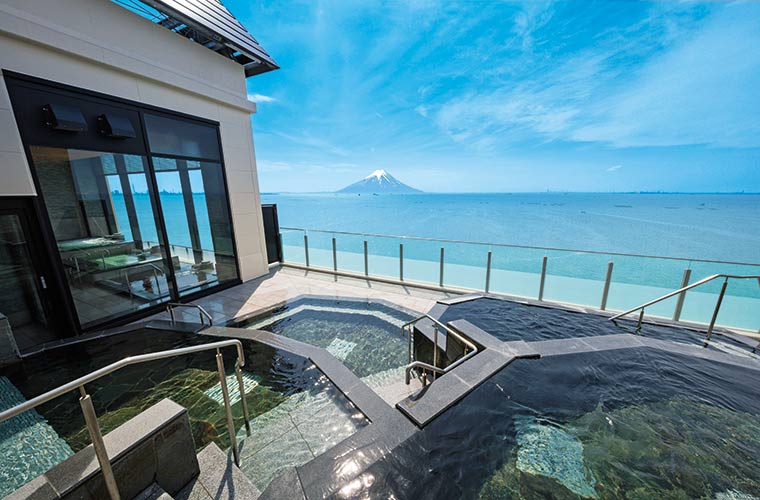 東京湾を一望できる眺望温泉