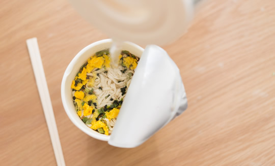 インスタント食品