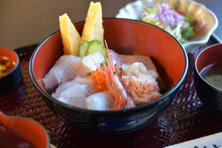 和倉温泉 能登海鮮丼 みとね