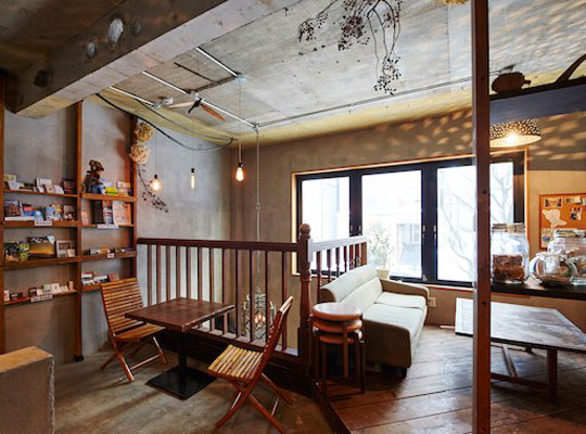 UNTAPPED HOSTEL