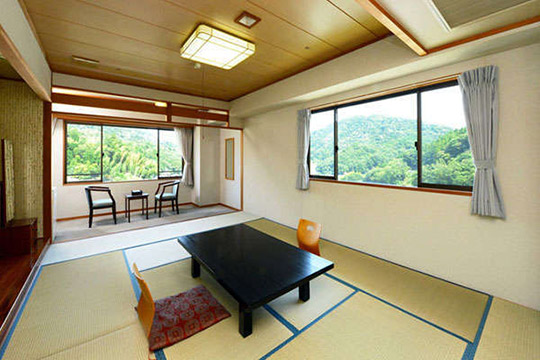 伊豆・修善寺温泉　ホテル滝亭
