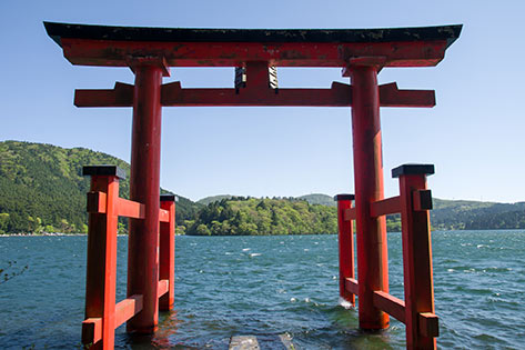 平和の鳥居