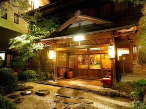 料亭旅館 八ツ三館