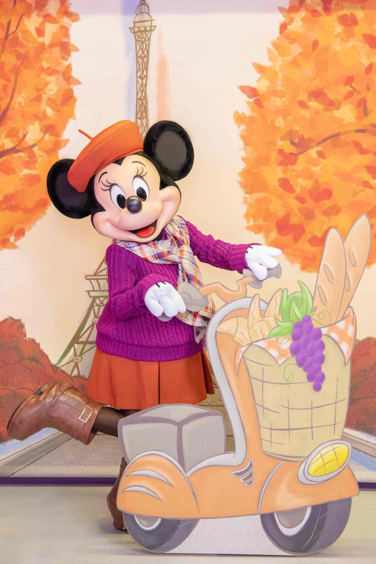 東京ディズニーランド「ミニーのスタイルスタジオ」夏限定ファッションを公開！