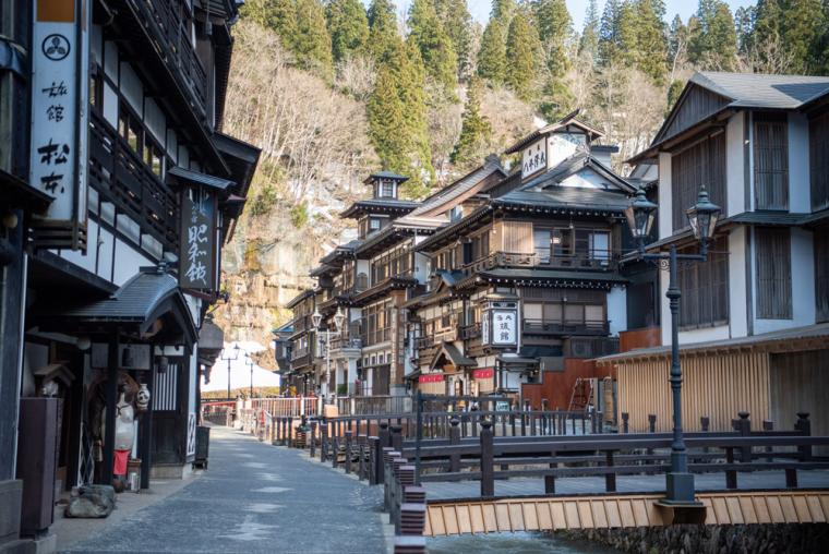 大正レトロを感じる女子旅を。銀山温泉「伝統の宿古山閣」へ