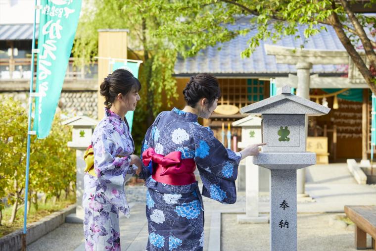 カエル神社のカエルモチーフ
