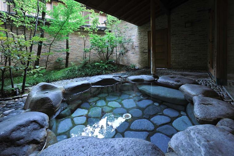 城崎温泉 西村屋本館 露天風呂