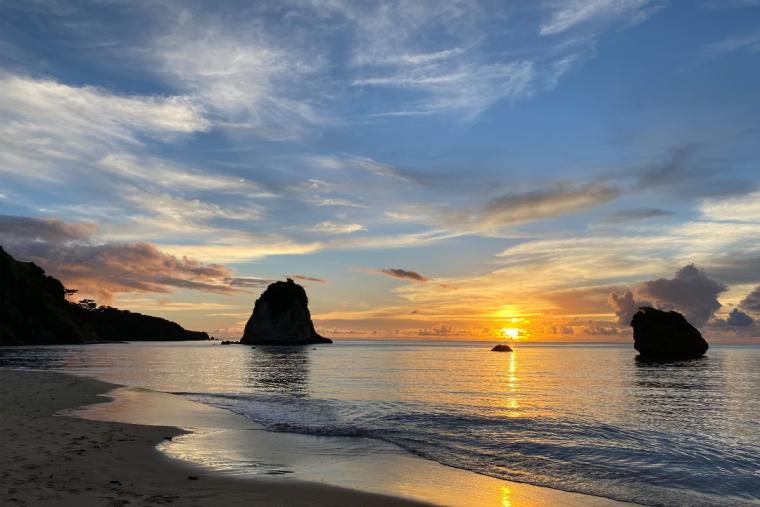月が浜の夕景