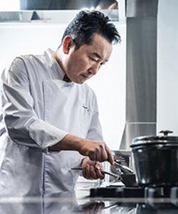 原田 慎次氏