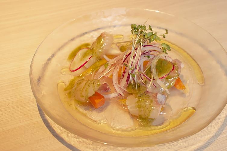 宮古島近海鮮魚のカルパッチョ ～サラダ仕立て