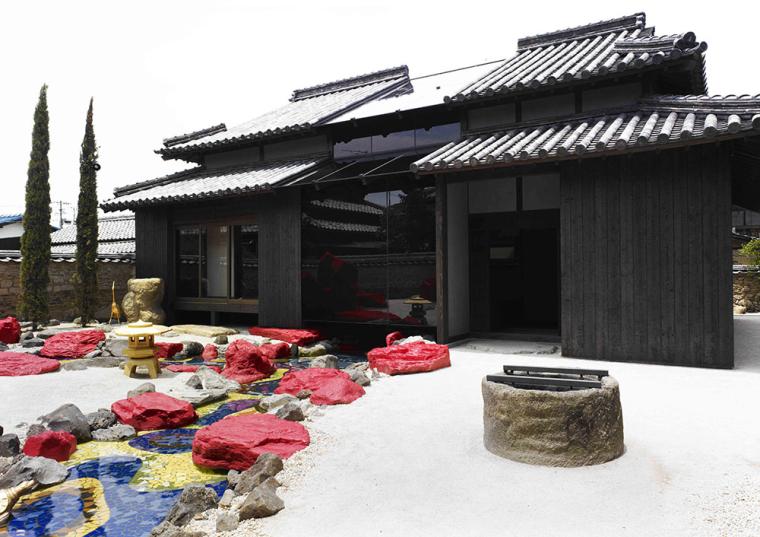 豊島横尾館