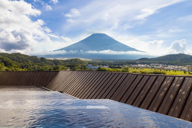 ホテル鐘山苑