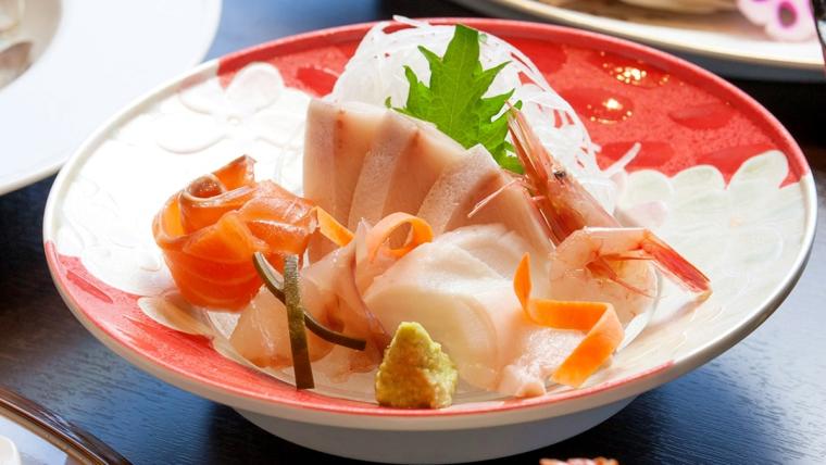 教室がベッドルーム、給食室がレストラン！あの頃の思い出がよみがえる「廃校の宿・ホテル」15選