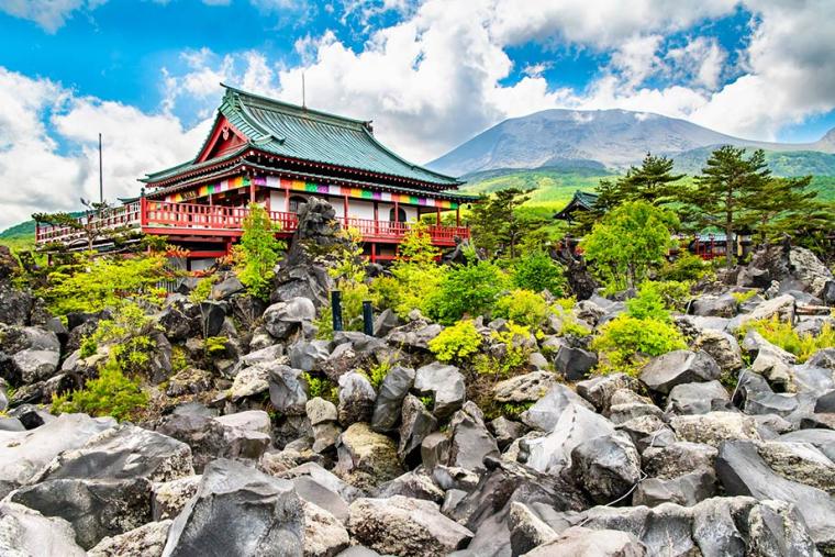 東叡山寛永寺別院 浅間山観音堂（とうえいざんかんえいじべついん あさまやまかんのんどう）（鬼押出し園内）