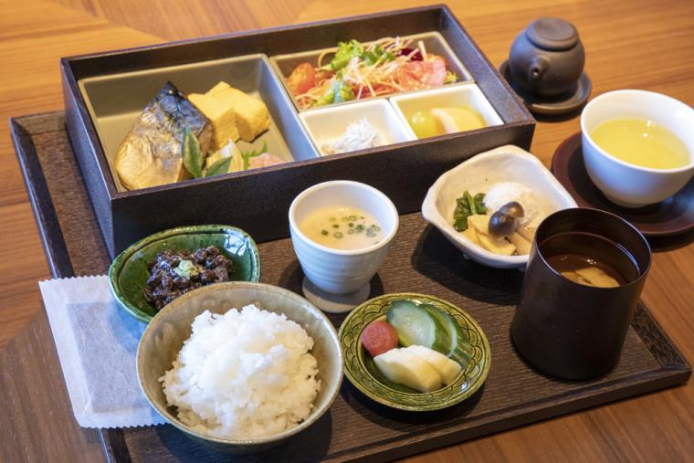 和朝食弁当