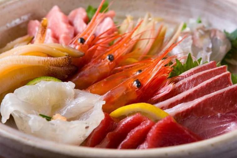 明石昼網 魚彩 なかもと