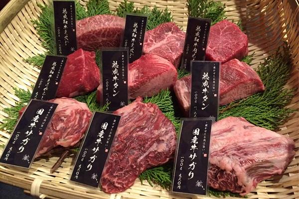 炭火焼肉 泉味亭 