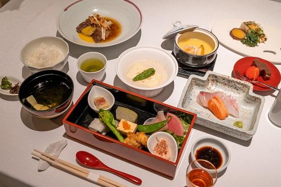 和多屋別荘の夕食
