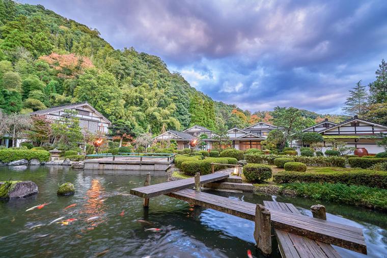 自慢の広大な日本庭園