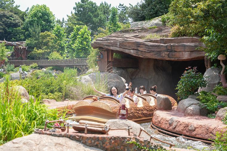 夏休みは東京ディズニーリゾートへ！「びしょ濡れプログラム」最新レポート