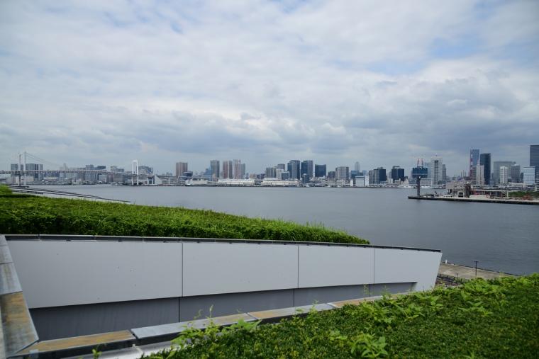 屋上緑化広場