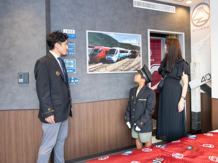 まるで電車内!? 「ハイランドリゾート ホテル＆スパ」に「富士急行線ルーム」誕生