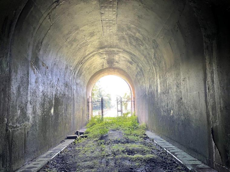 一度も列車が走ることのなかった「幻の鉄道遺跡」！島根県と広島県をつなぐ広浜鉄道