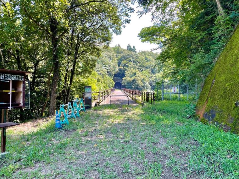 一度も列車が走ることのなかった「幻の鉄道遺跡」！島根県と広島県をつなぐ広浜鉄道