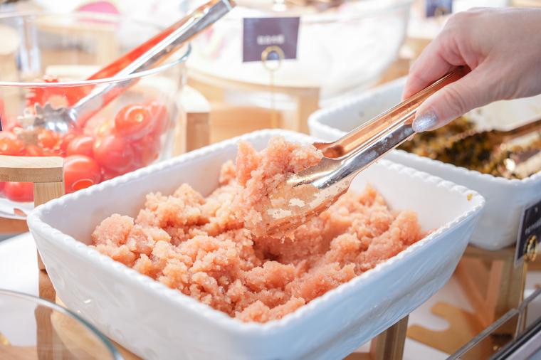 明太子食べ放題のランチも！「やまやファクトリーテラス」で工場見学