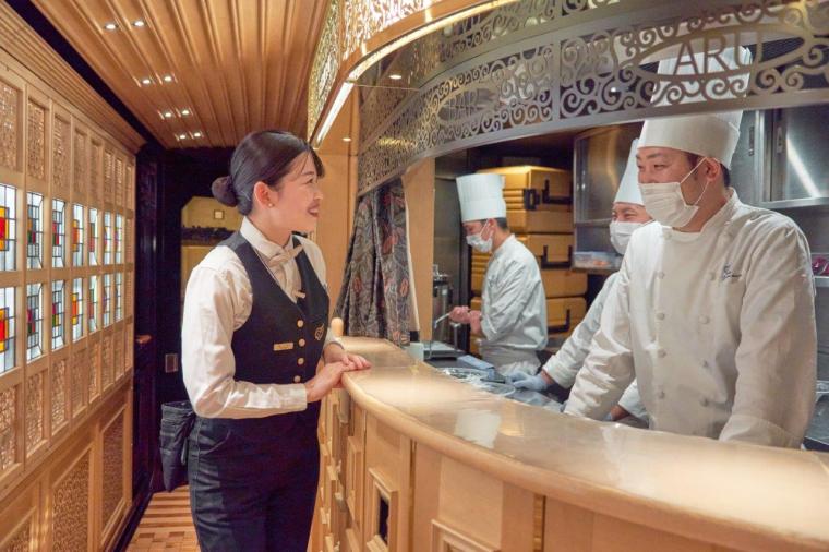 或る列車