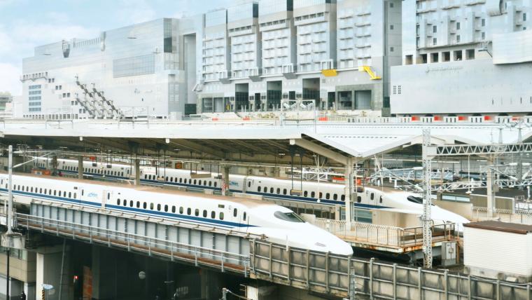 「変なホテル京都 八条口駅前」新幹線コラボルーム