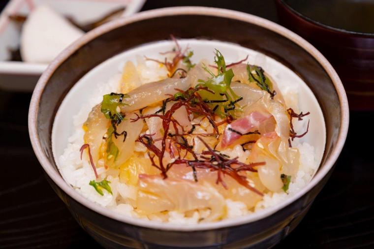 活き鯛めし