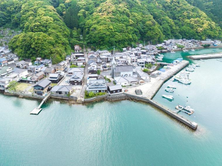 "1 万坪の敷地に 15 棟のみ！ 離れの露天風呂付き Villa で 天草の魅力を堪能"
