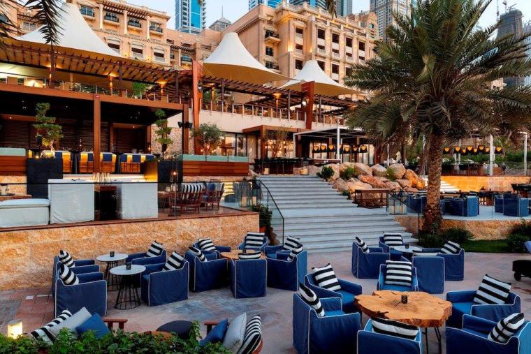 Bussola dubai