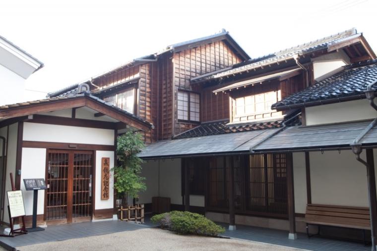 金沢観光【文学のまち】金沢の三文豪と金沢ふるさと偉人館、石川四高記念文化交流館を巡る