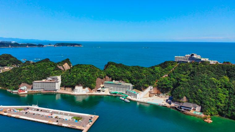 「ホテル浦島」全景