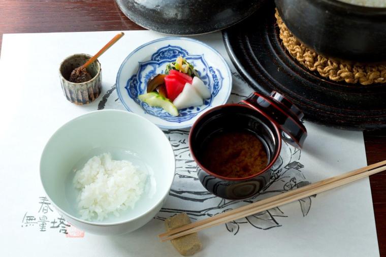 山荘 無量塔