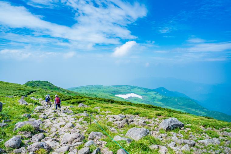 月山