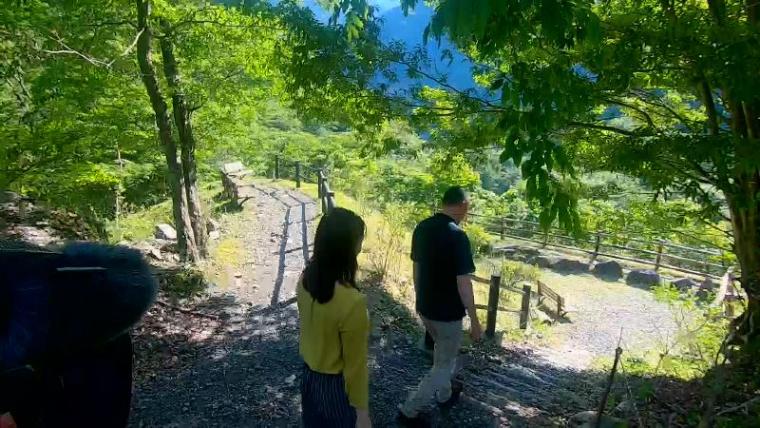 "訪れておきたい滝２選 自然の驚異「赤水の滝」 温泉湧き出る「温泉湯滝」【静岡県静岡 市・梅ケ島温泉】"