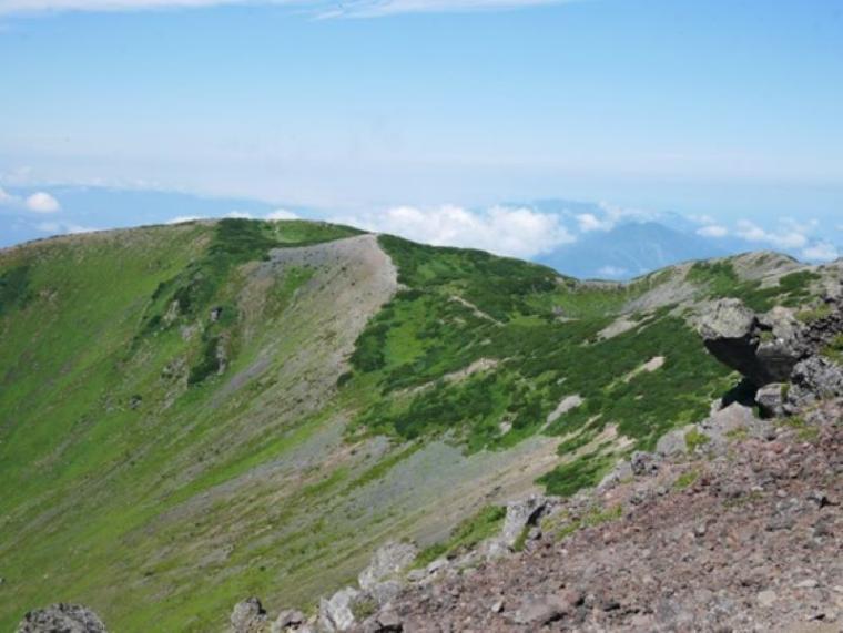 【北海道・ニセコ】「あこがれ」に挑戦！日本百名山のひとつ、羊蹄山の山頂に立つ！地元アナウンサーの登山レポ