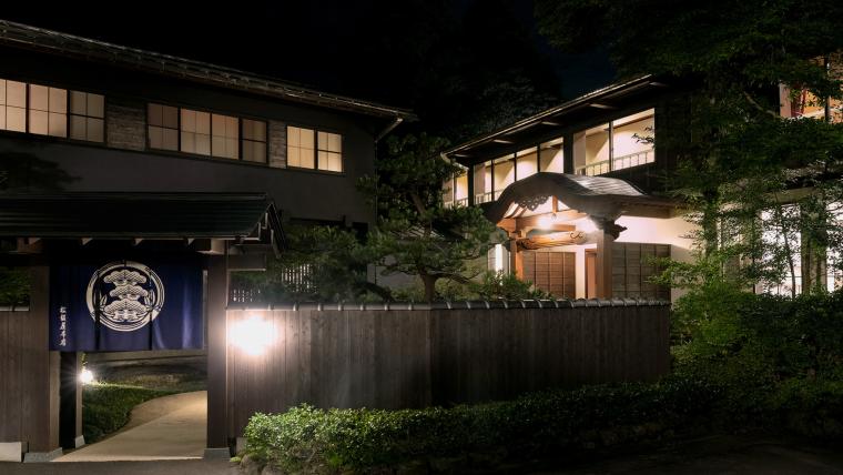 「松坂屋本店」入り口