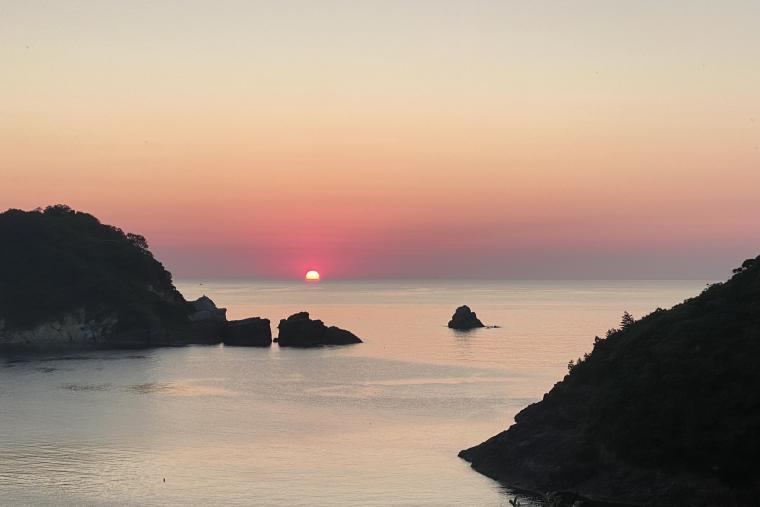「slow glamping 風と海と」夕景